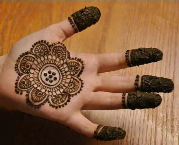 mehndi designs for kids 2023 - Uprising Bihar