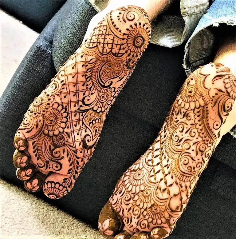 15 Outstanding Arms Mehndi Designs with Photos | Styles At Life