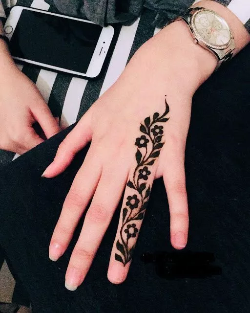 Single finger mehndi design 1