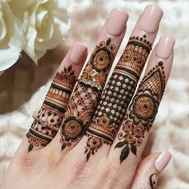 finger mehendi designs 7